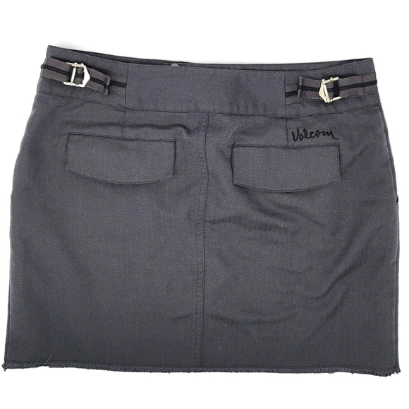 Volcom Utility Mini Skirt Size 3 - Picture 2 of 6